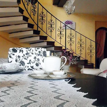 Maison Fleurie Couette-café